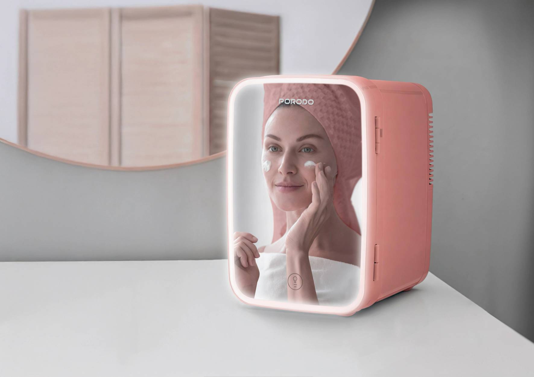 یخچال کوچک آرایشی و پوستی Porodo مدل Frostlite همراه با آینه دارای نور LED | چکاوک گالری